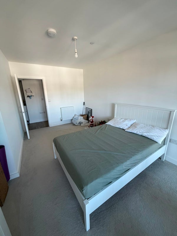 Room Brighton Road in Greater London