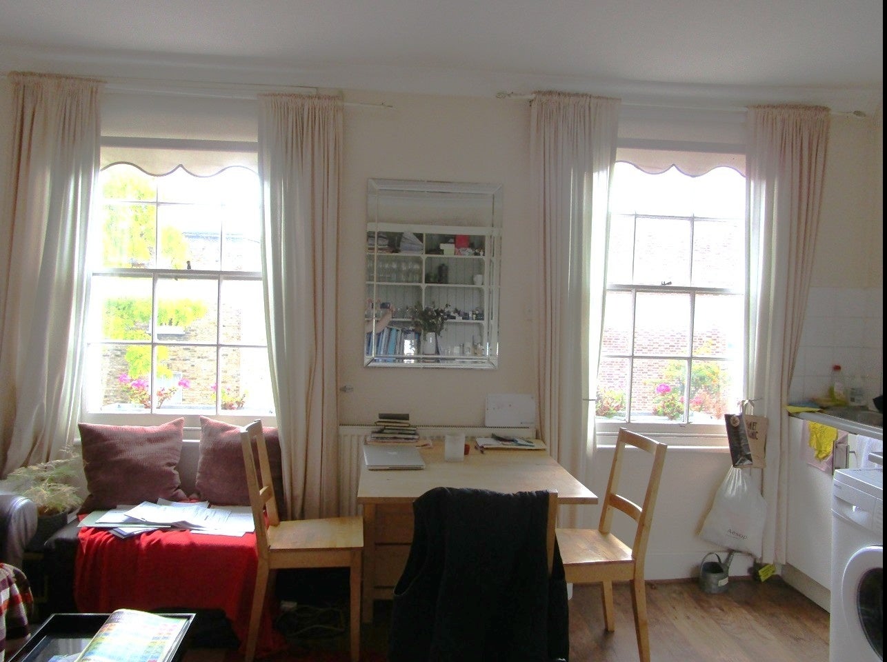 Flat Rheidol Terrace in Greater London