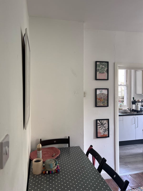 Room Cato Road in Greater London