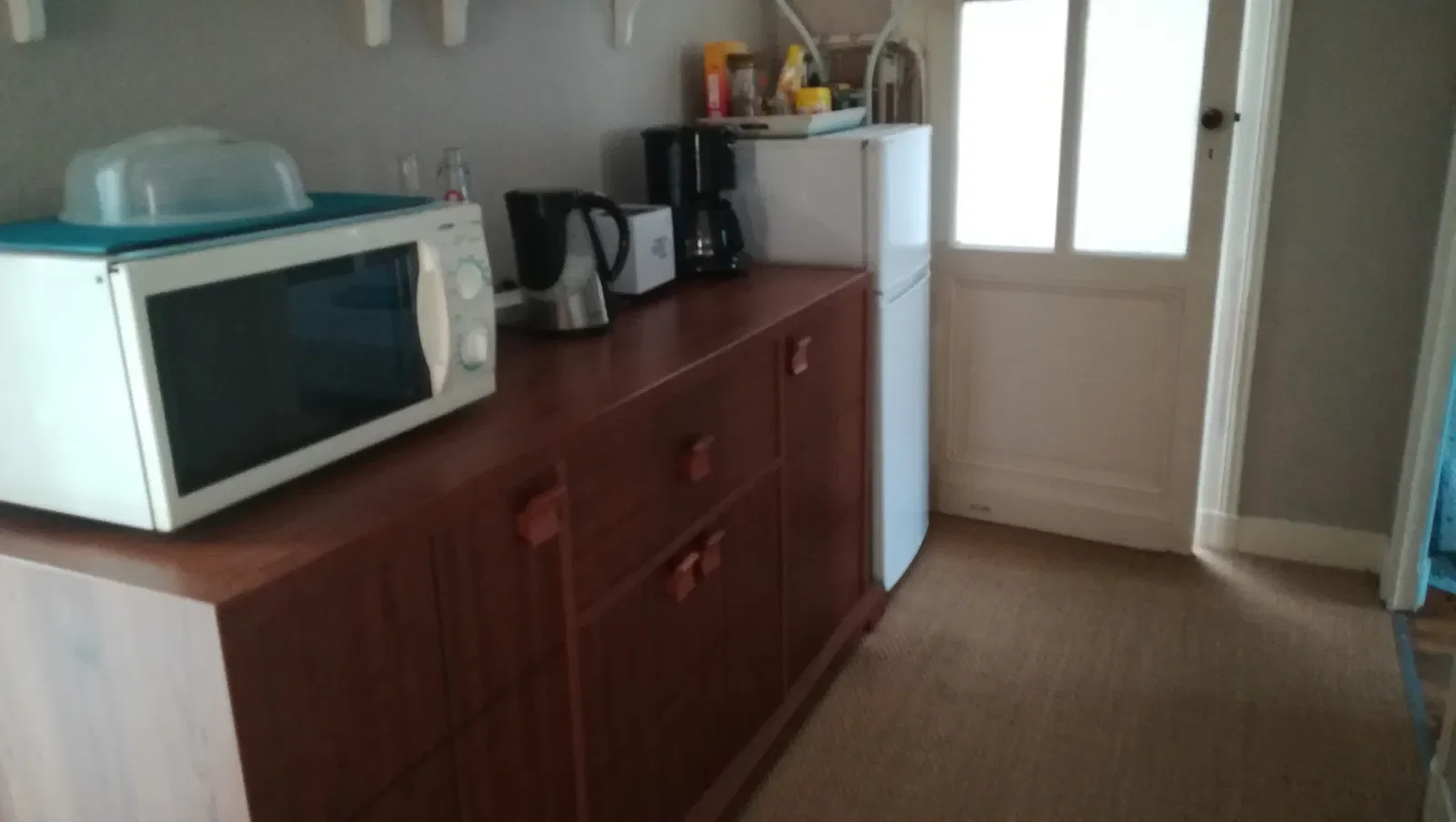 Room Rue Robert Caumont in Bordeaux