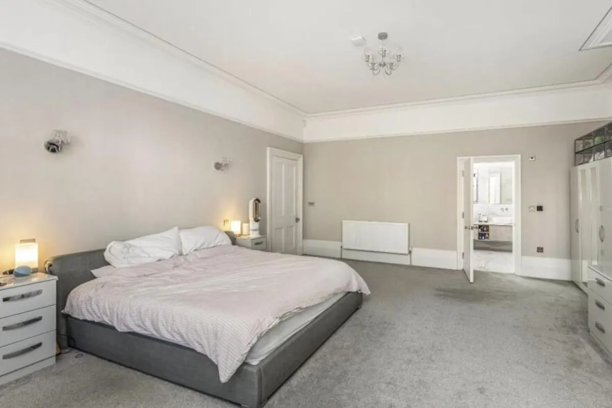 House Spear Mews in Greater London