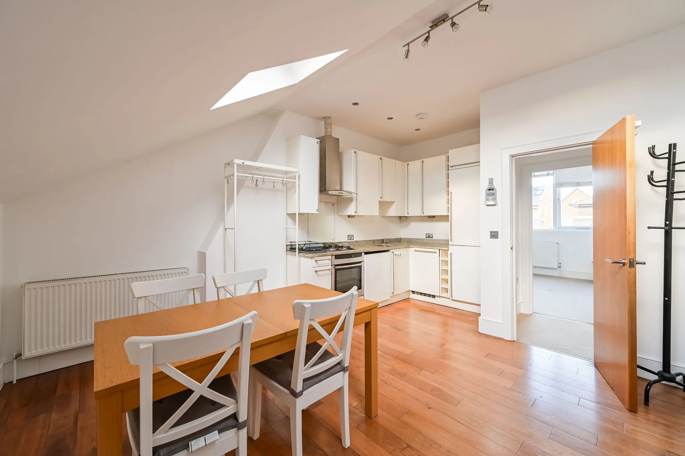 Flat Finsbury Park Road in Greater London