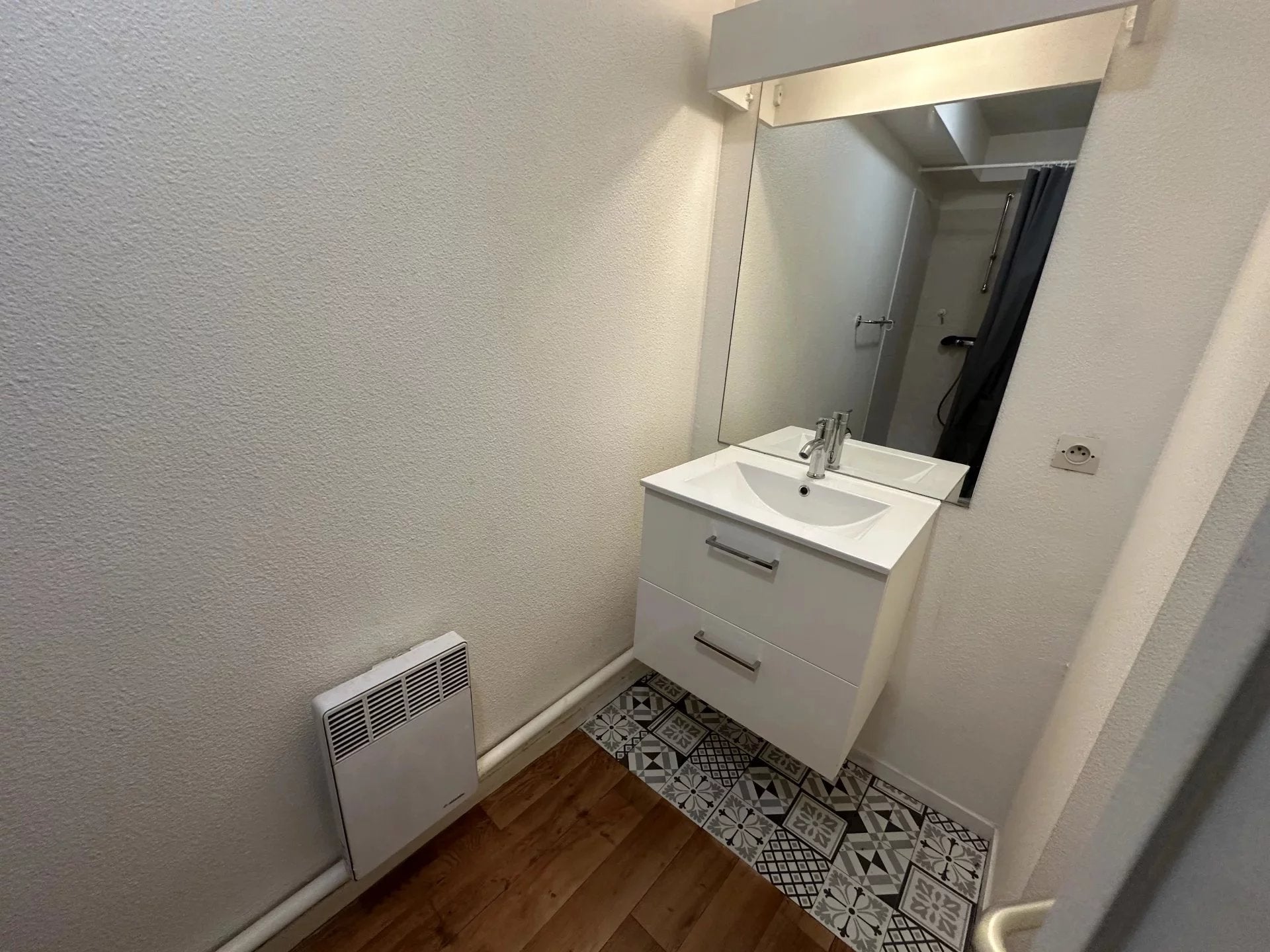 Flat Rue Étienne Rognon in Lyon