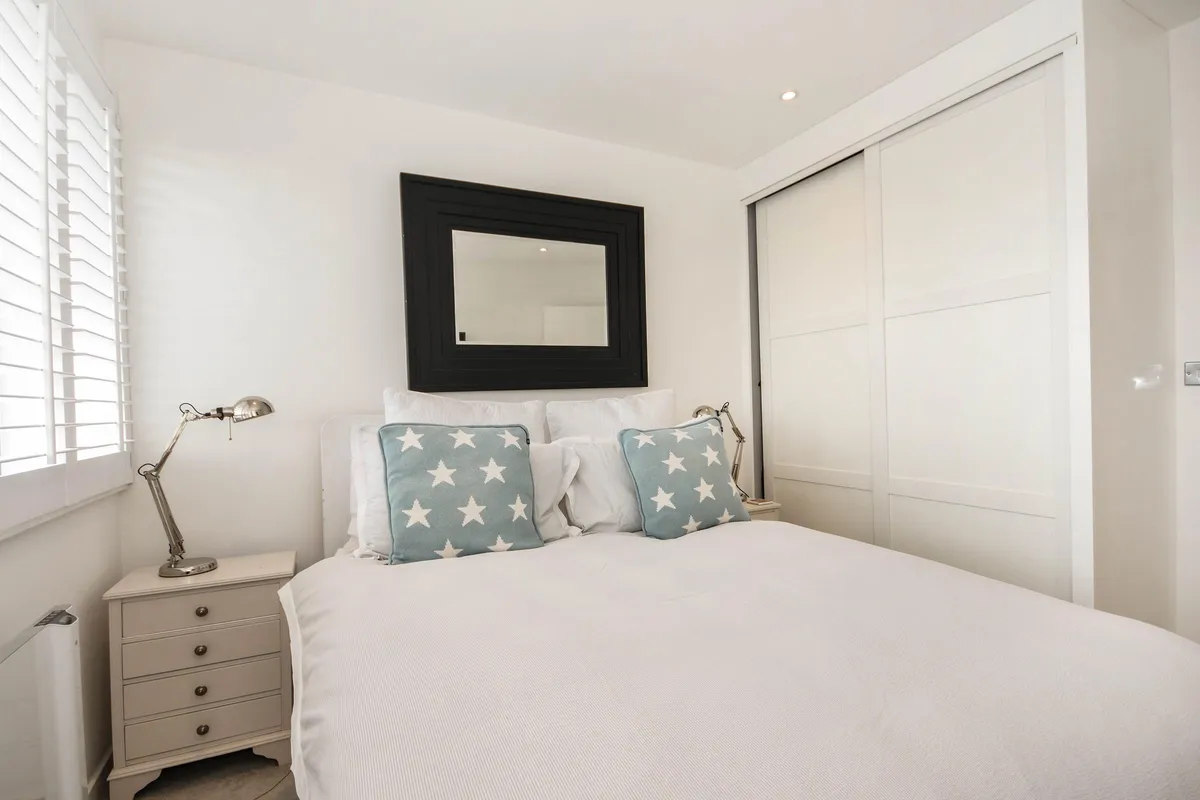 Flat Hubert Road in Brentwood