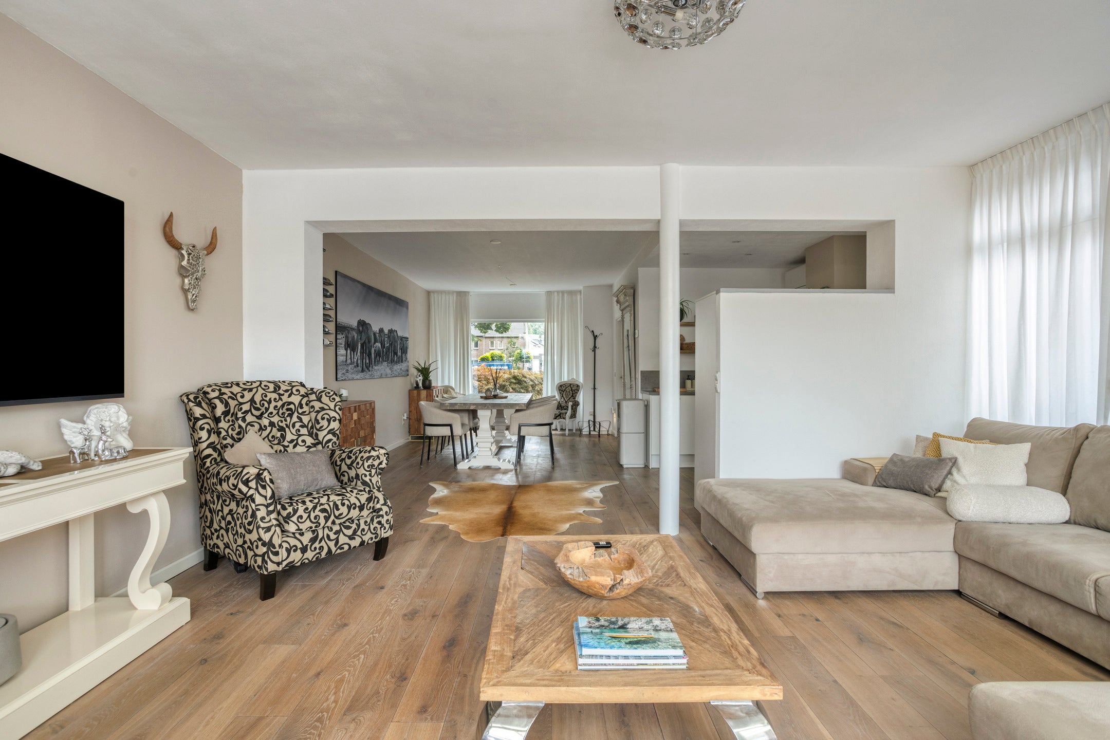 Tussenwoning te koop: Dr. Poelslaan 4, Sittard