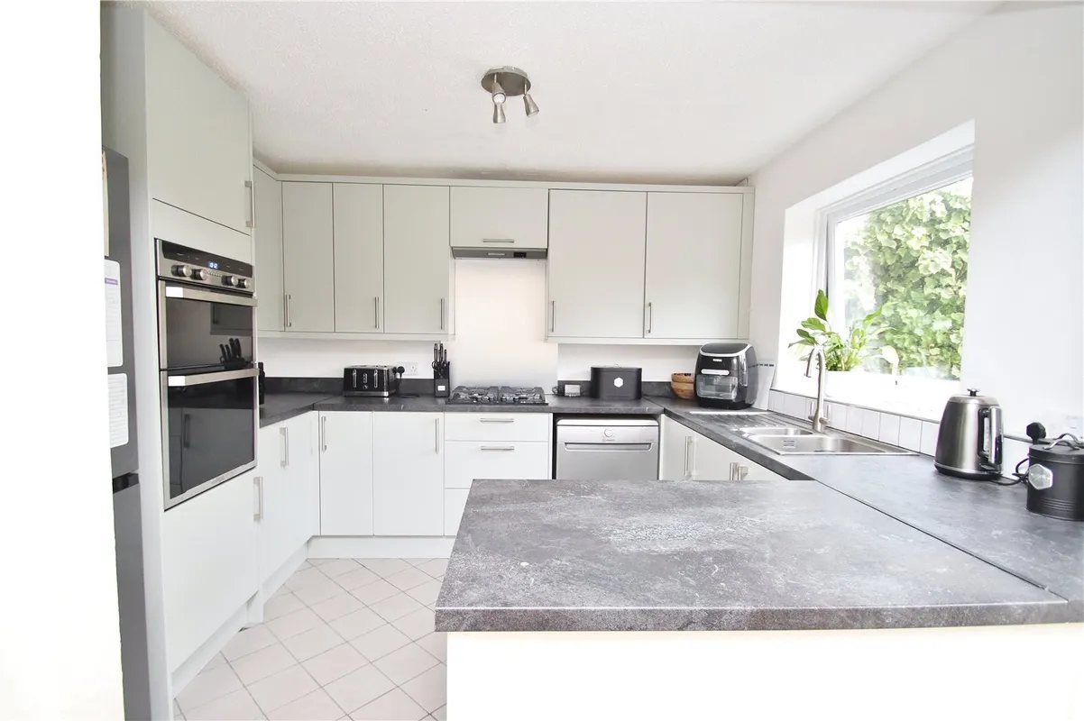 House Otter Close in Verwood