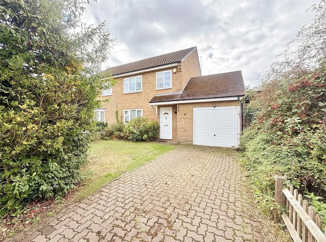 House Otter Close in Verwood
