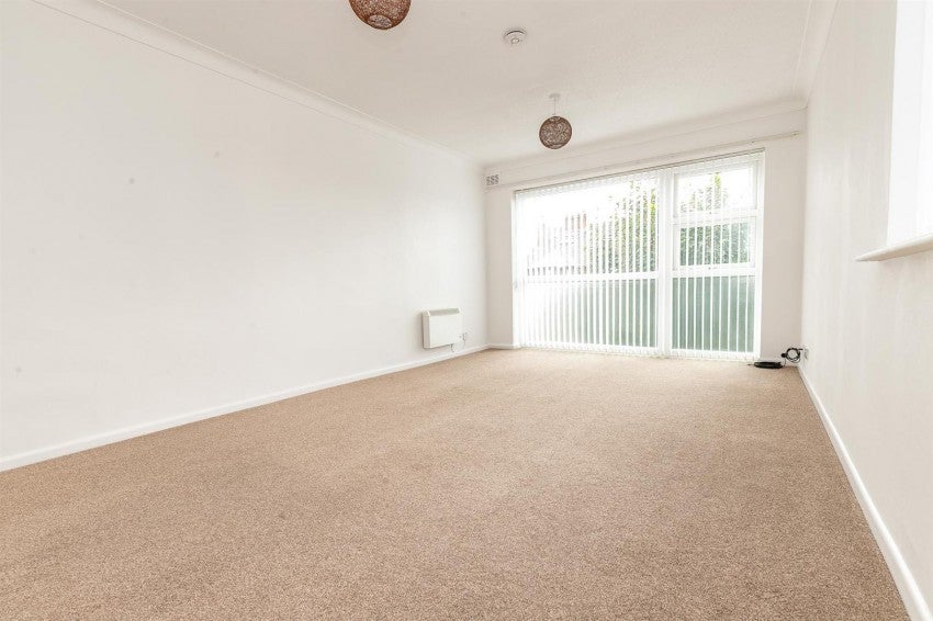 Flat York House in Trafford