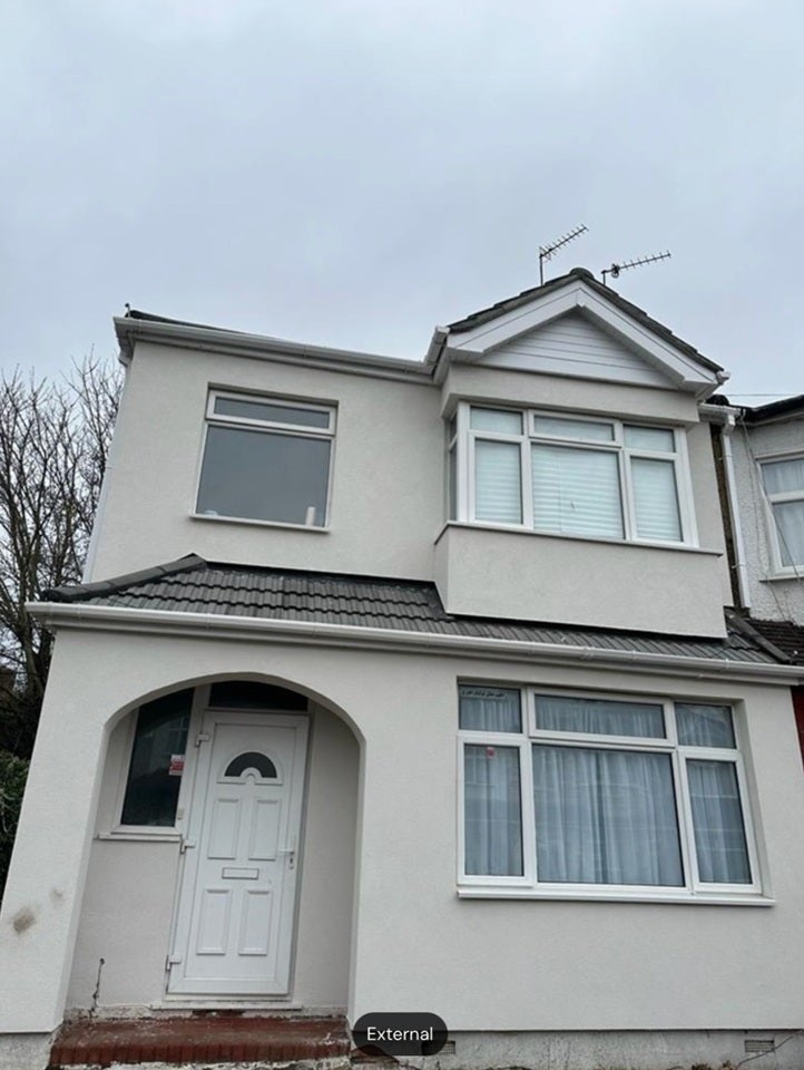 Room Eden Close in Greater London