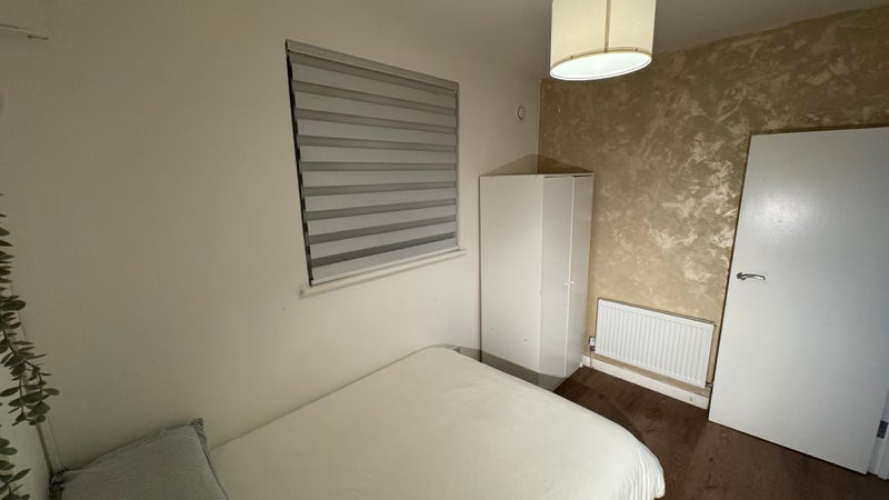 Flat Spalding Road in Greater London