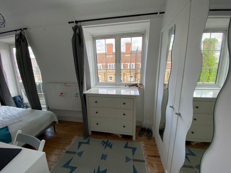 Flat Harmood Place in Greater London