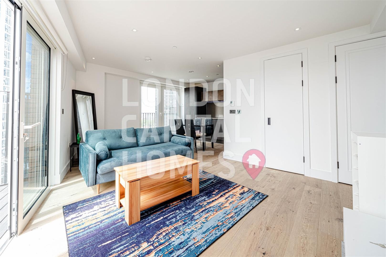 Flat Exchange Gardens in Greater London