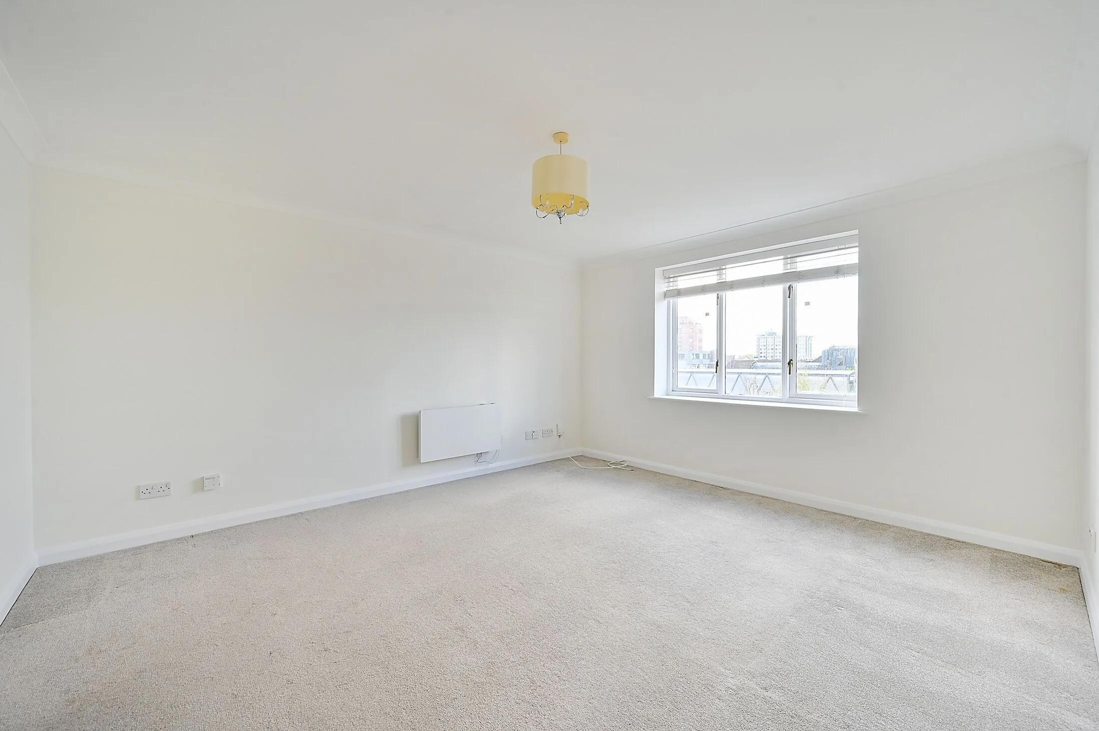 Flat Sopwith Way in Greater London