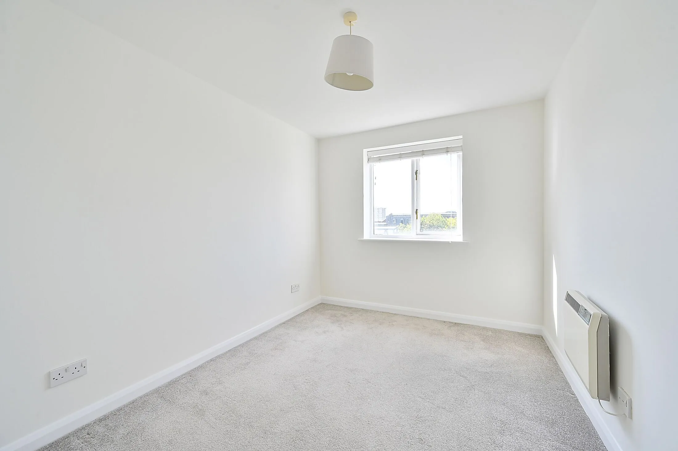 Flat Sopwith Way in Greater London