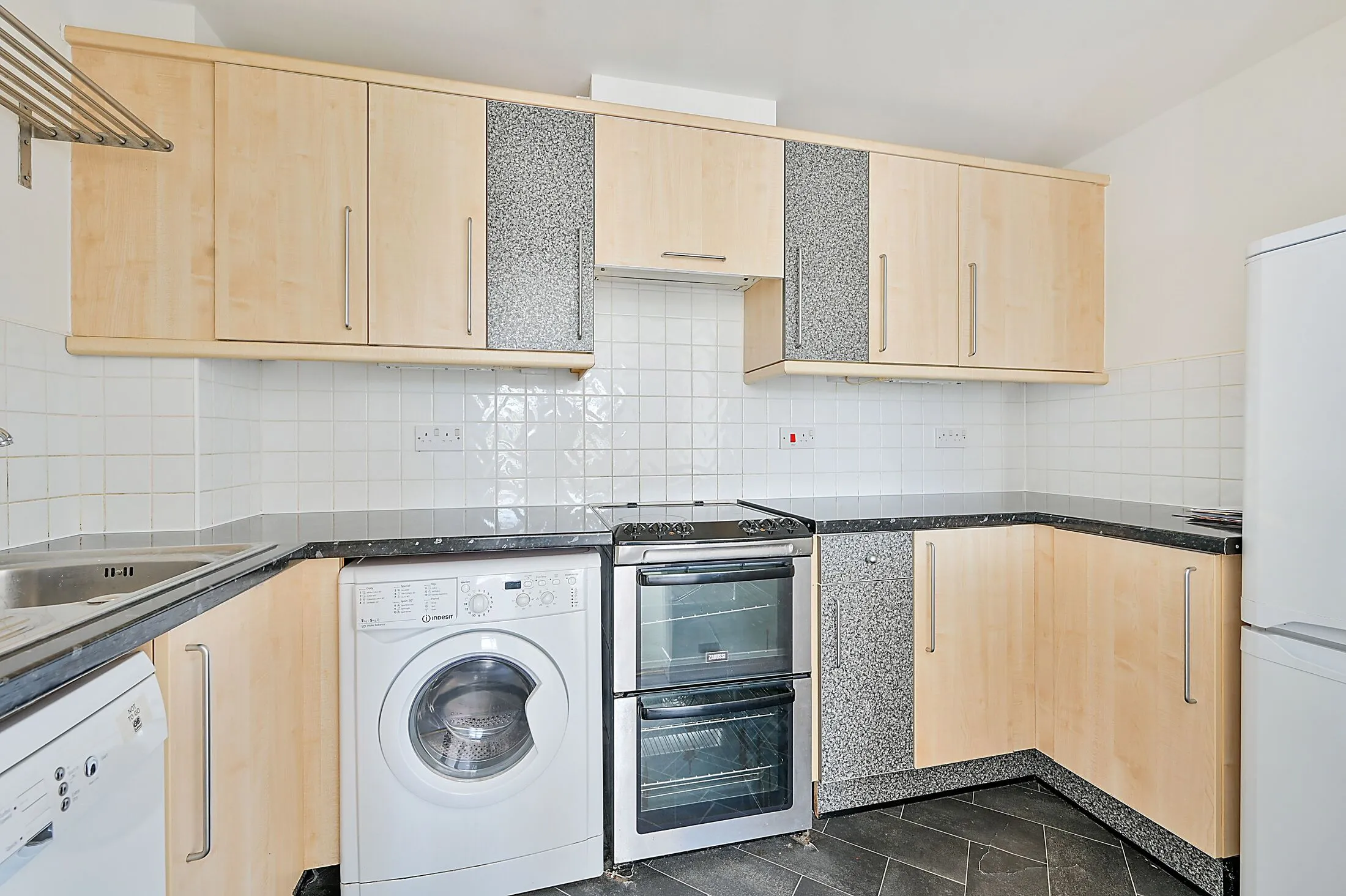 Flat Sopwith Way in Greater London