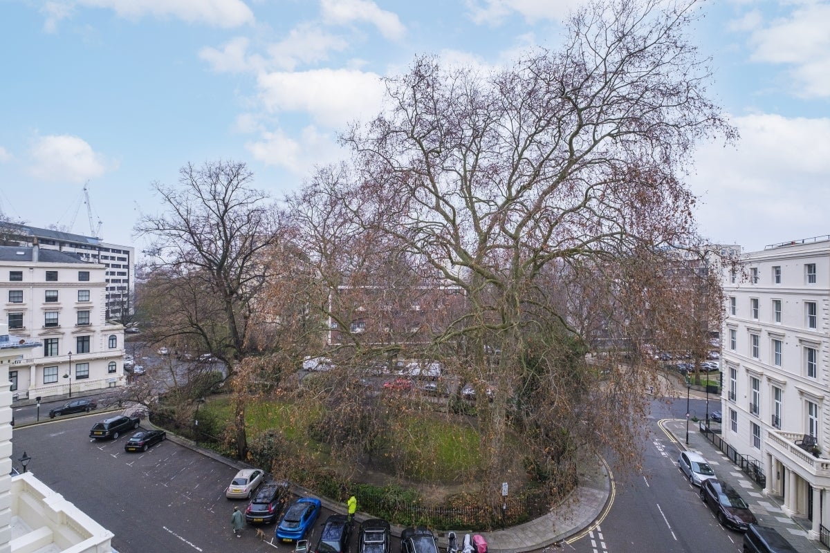 Flat Cleveland Square in City of Westminster