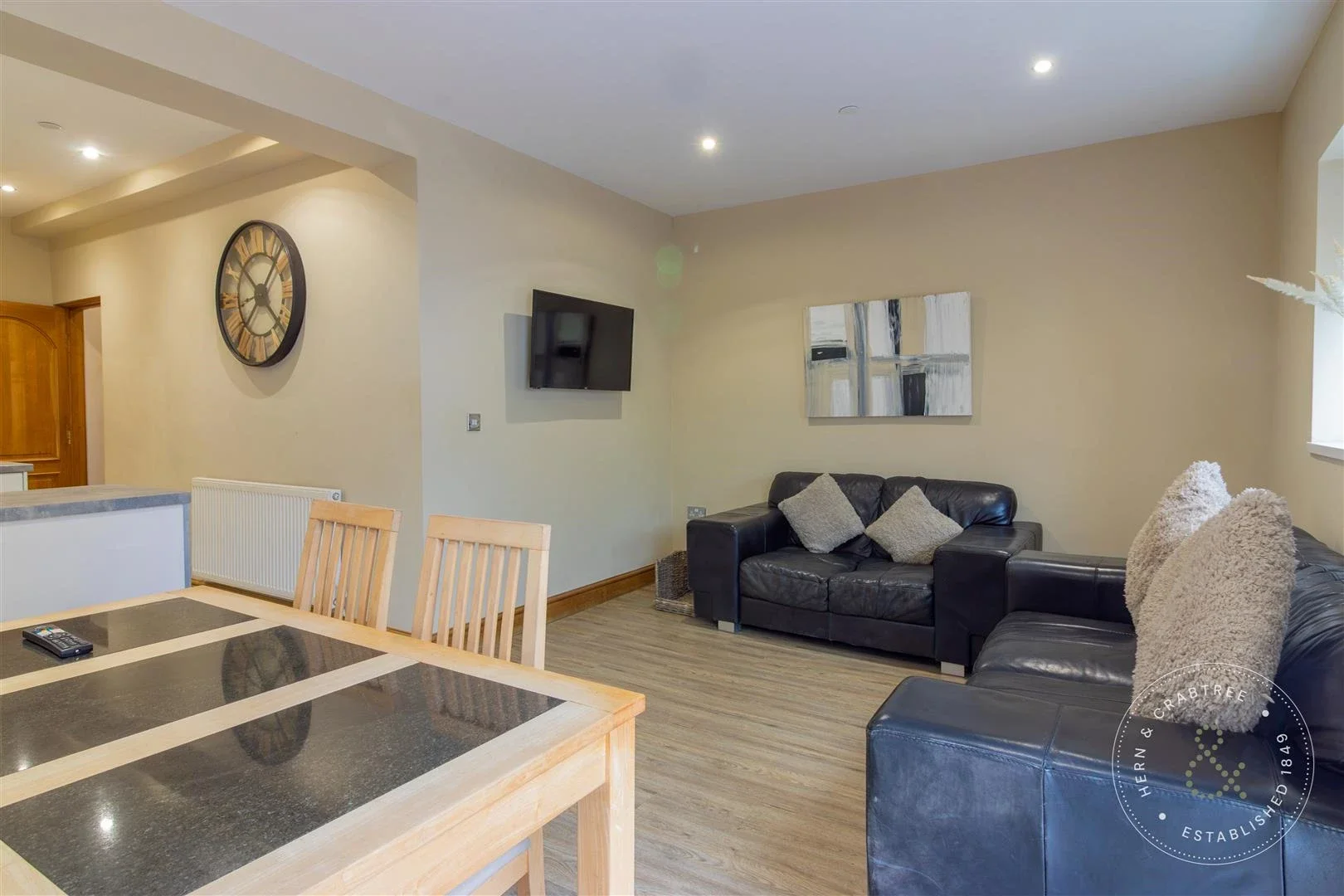 Flat Merthyr Road in Cardiff