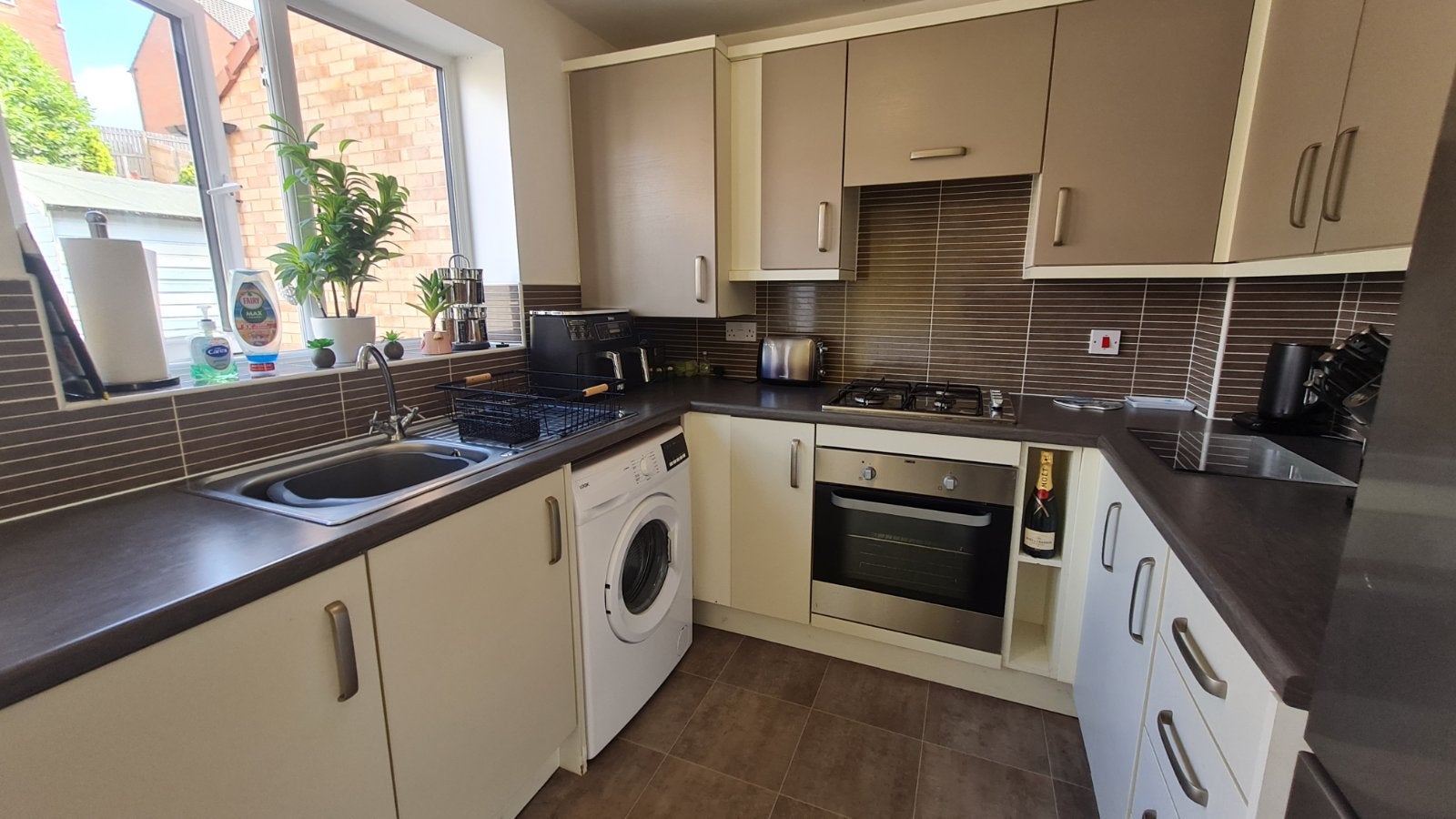House Plowes Way in Wakefield