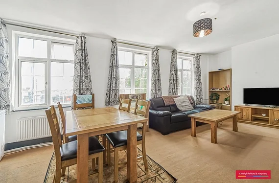 Flat Berkeley Gardens in Greater London