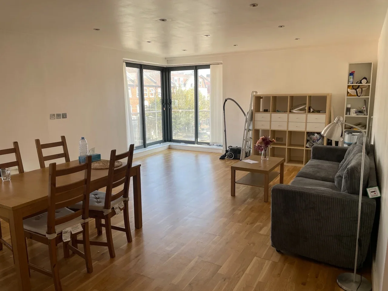 Room Neasden Lane in Greater London