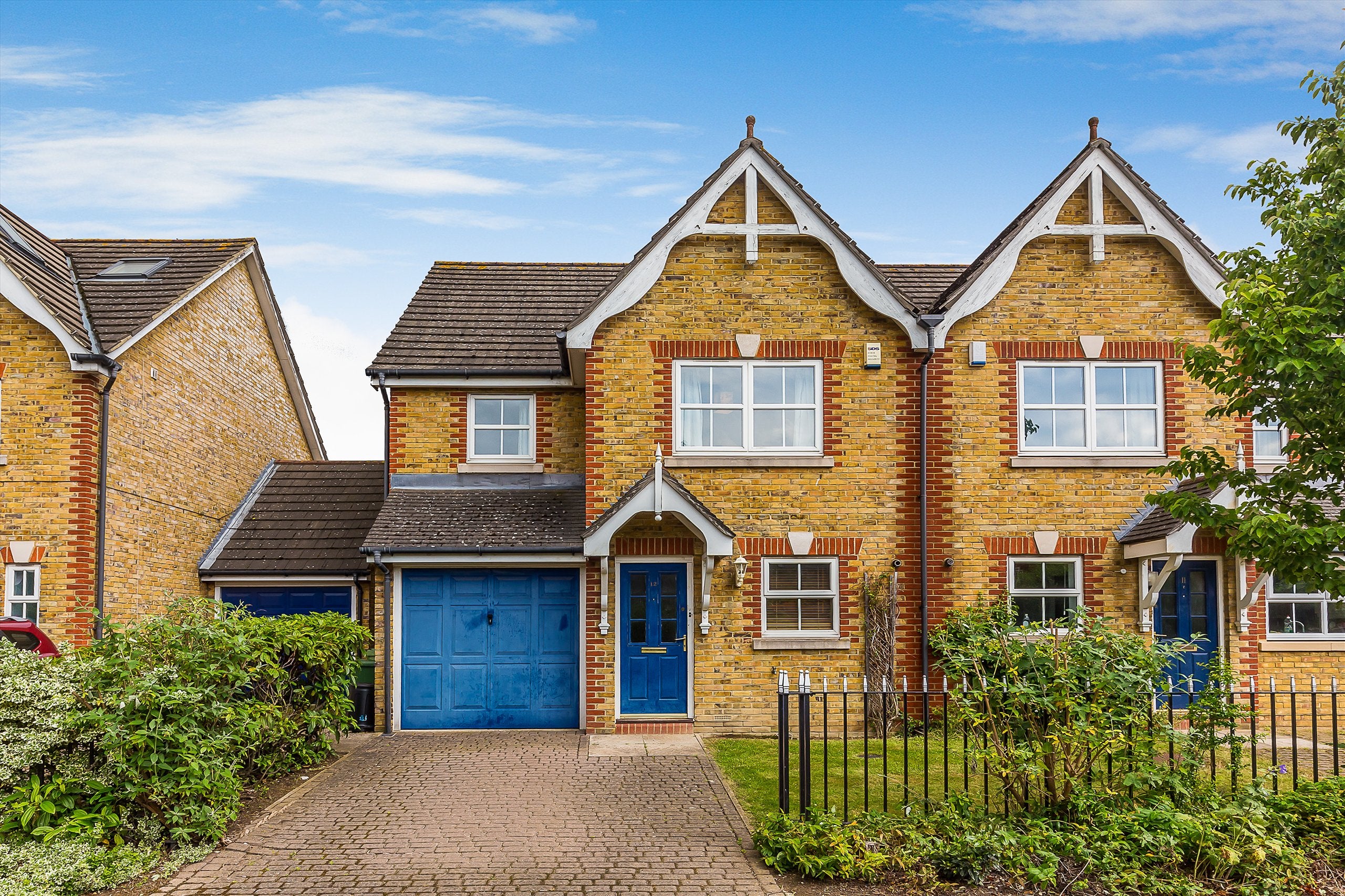 House Victoria Mews in Greater London