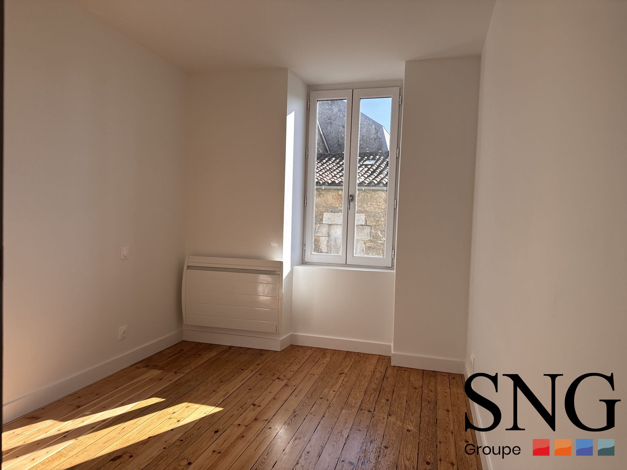 Appartement Place Marquis de Surgères à Sèvremont
