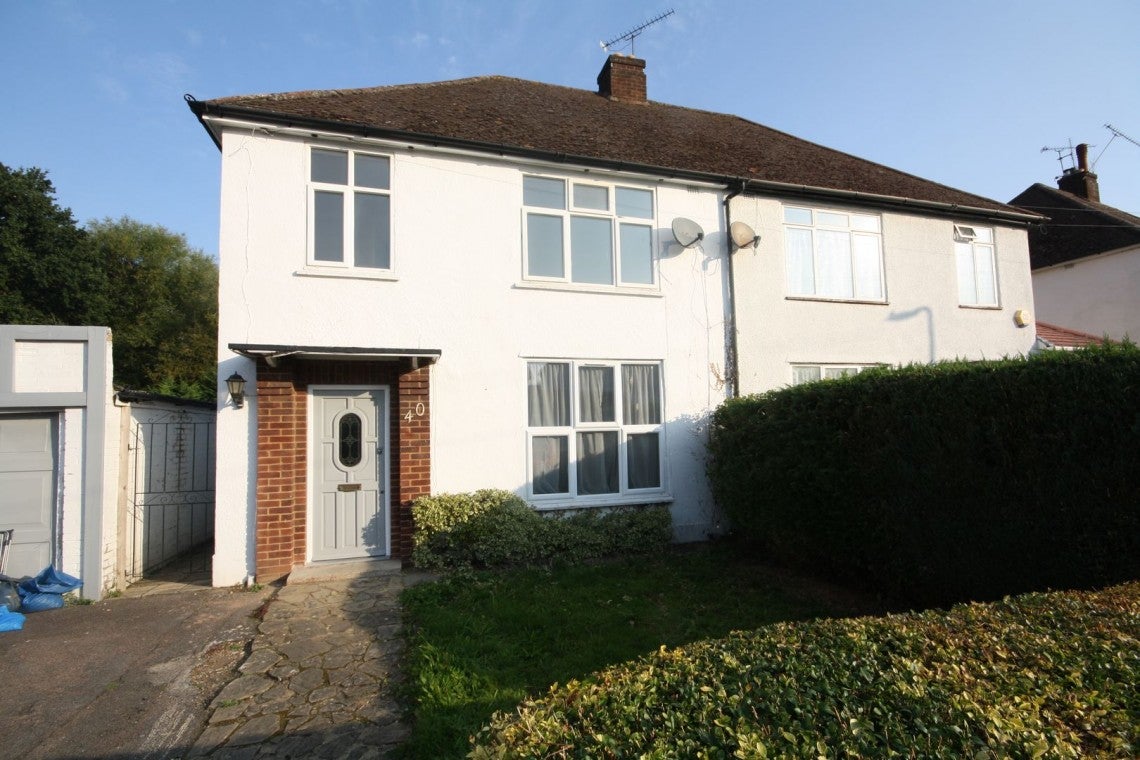 House Glenavon Gardens in Slough