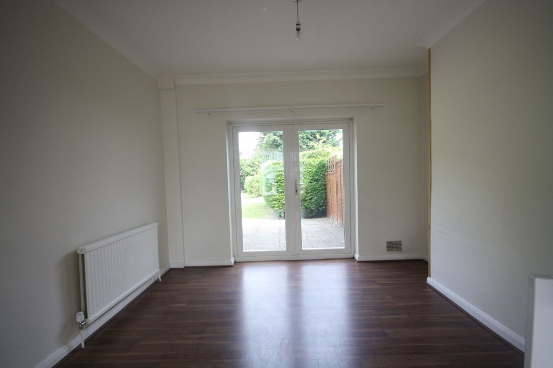House Glenavon Gardens in Slough