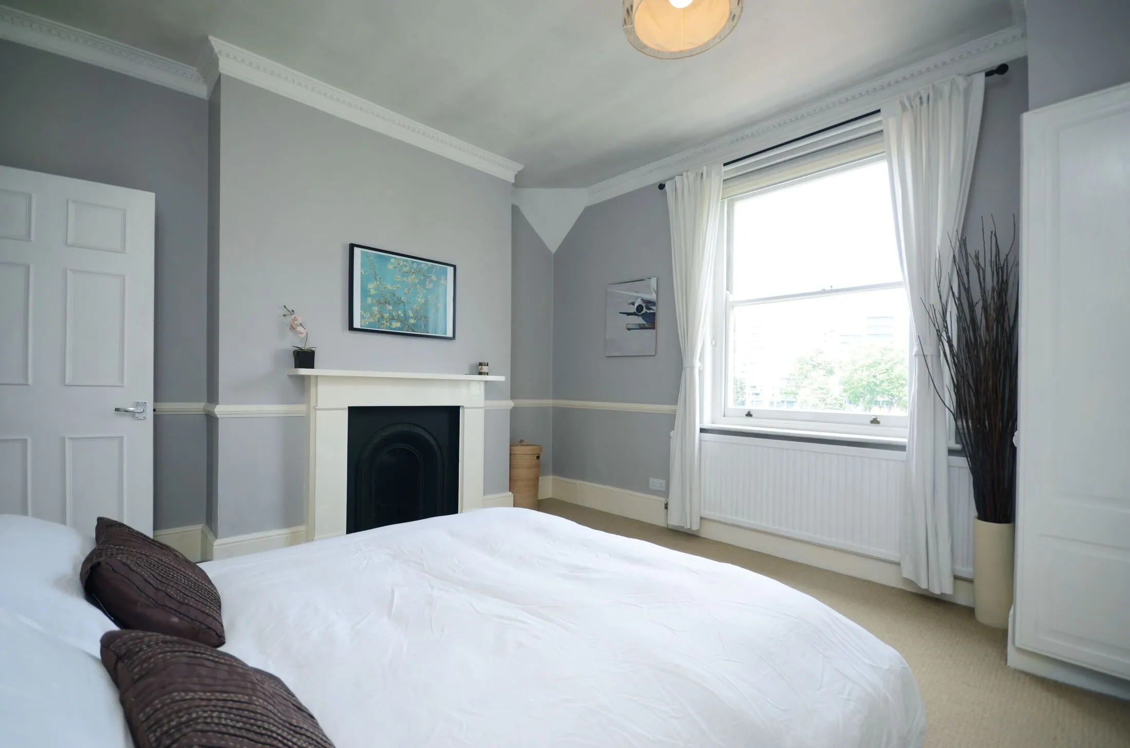 Flat Arcadia Street in Greater London
