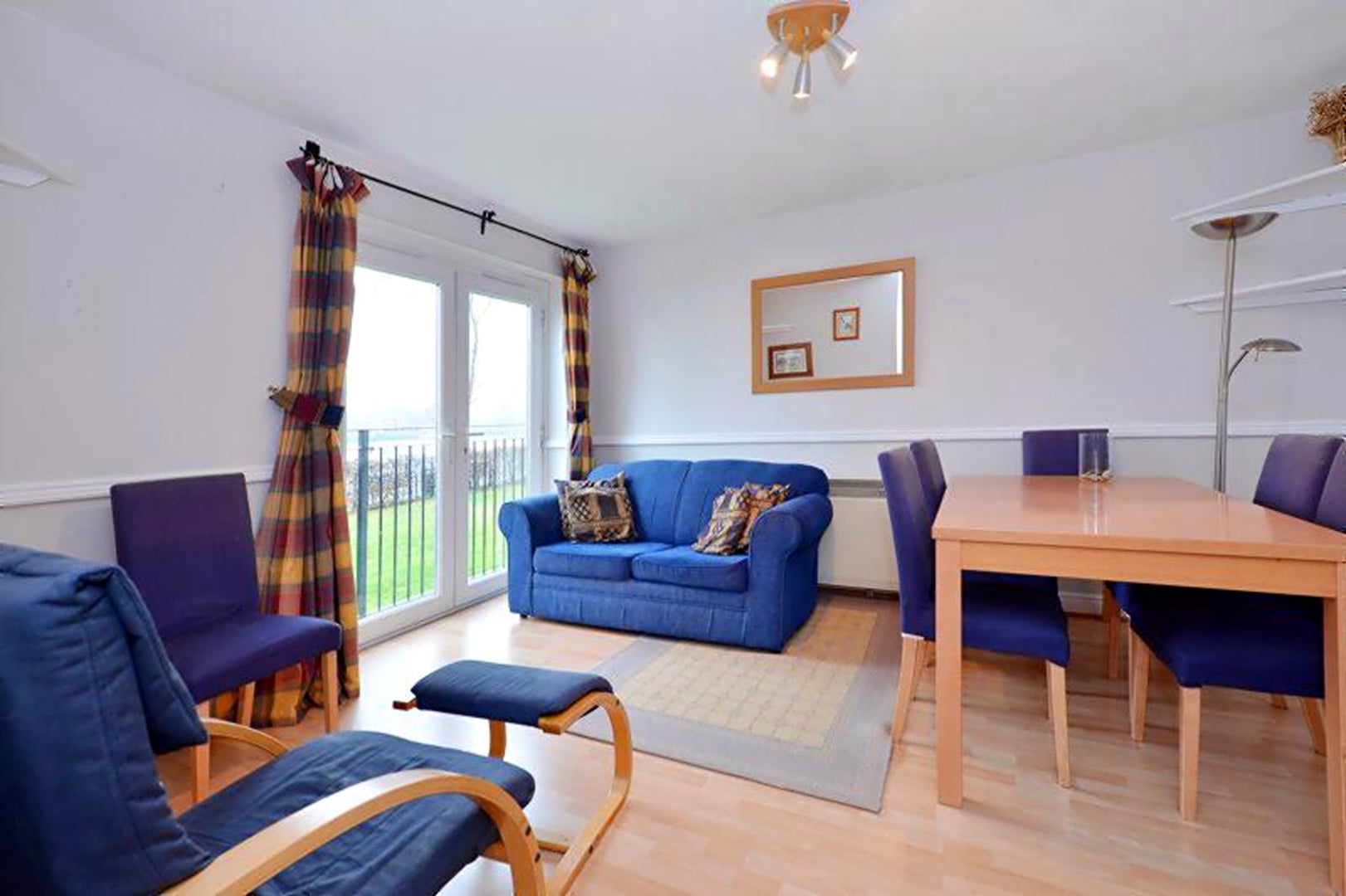 Flat Ferguson Close in Greater London