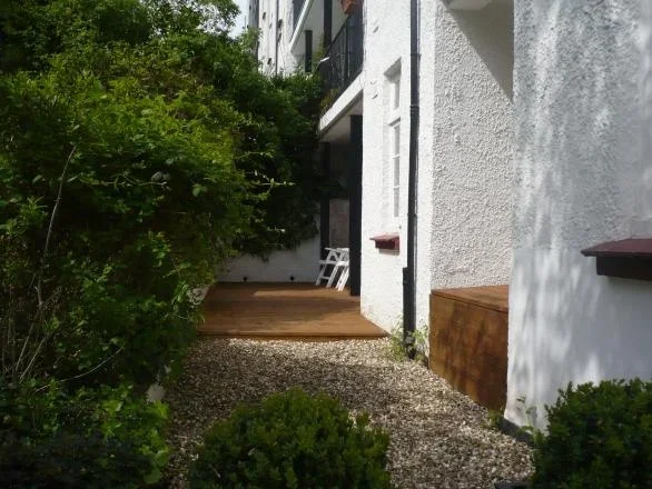 Flat Oakeshott Avenue in Greater London