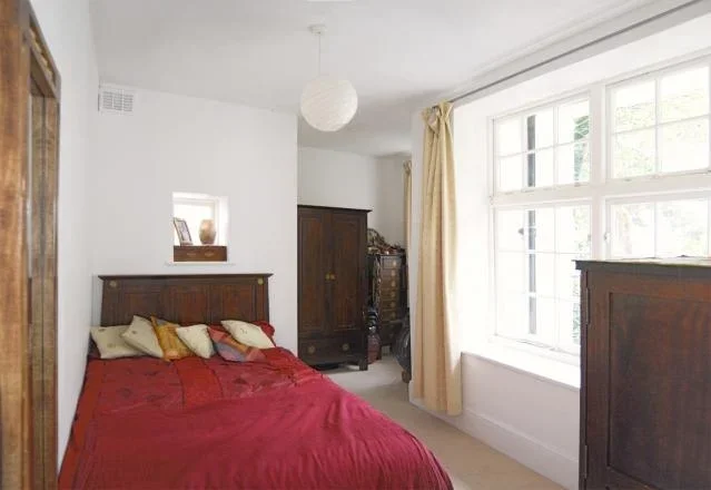 Flat Oakeshott Avenue in Greater London