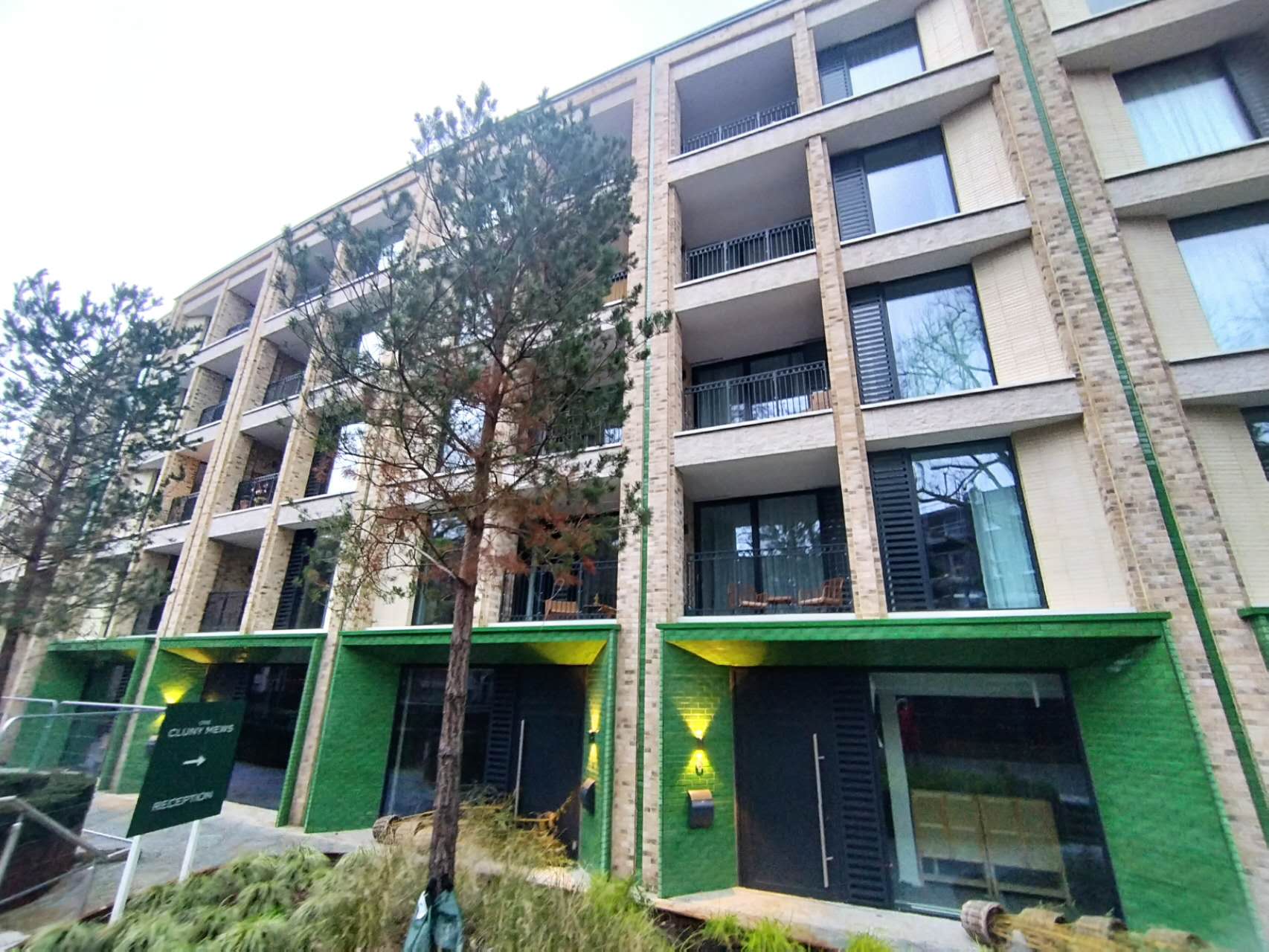 Flat Earl's Court Gardens in Greater London