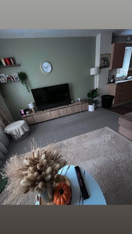 Room Lark Hill in Farnworth