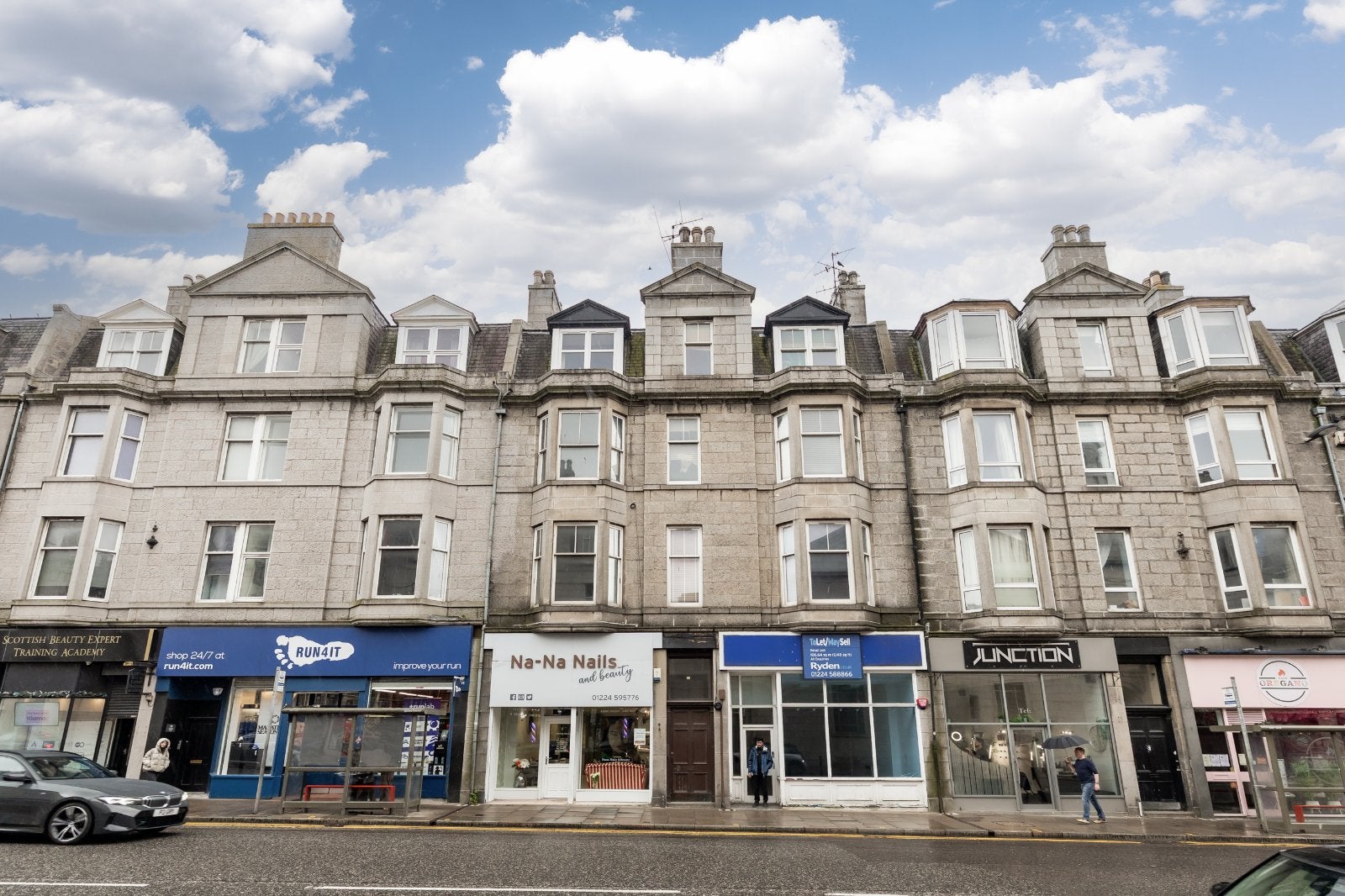 Flat Holburn Street in Aberdeen City