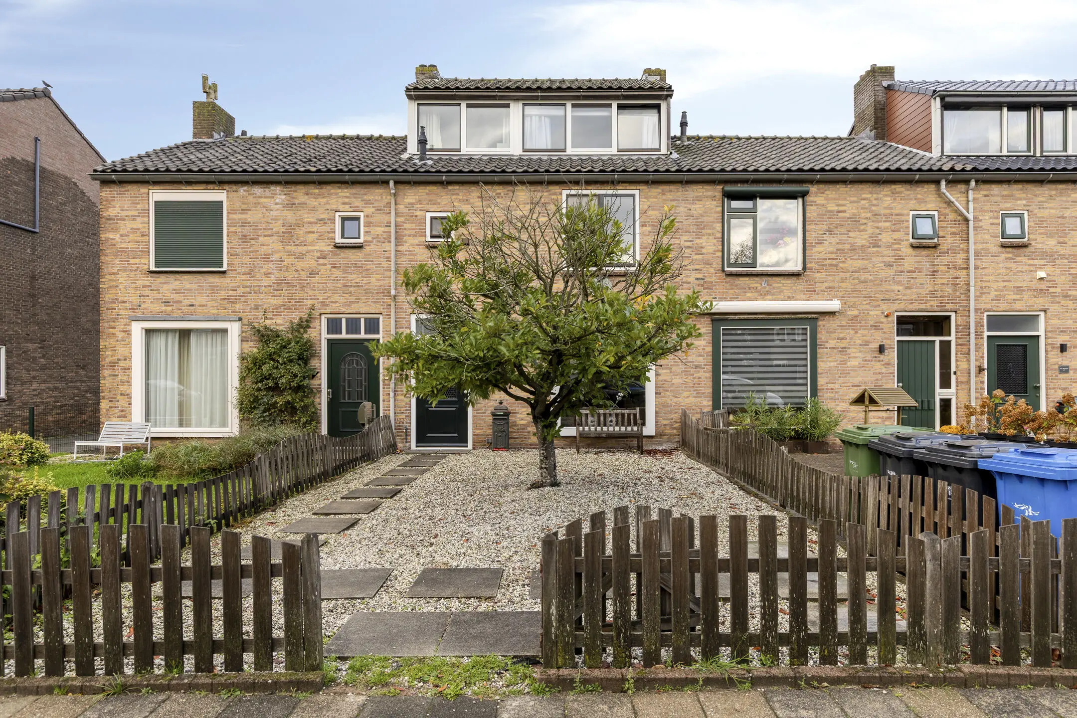 Huis Burgemeester Verduynstraat 21 in Pernis Rotterdam