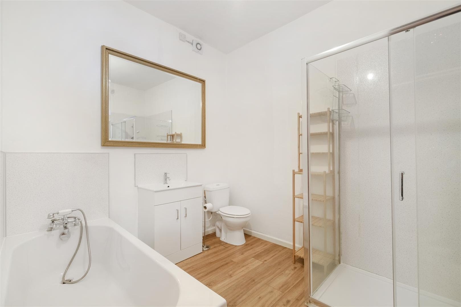 Flat Broadfield Road in Greater London