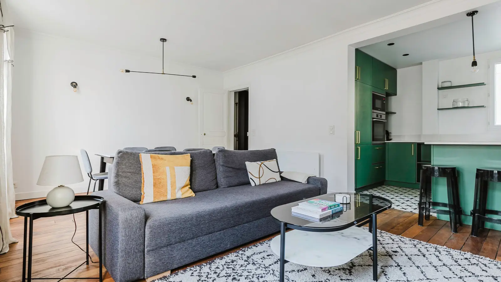Flat Rue de Courcelles in Paris