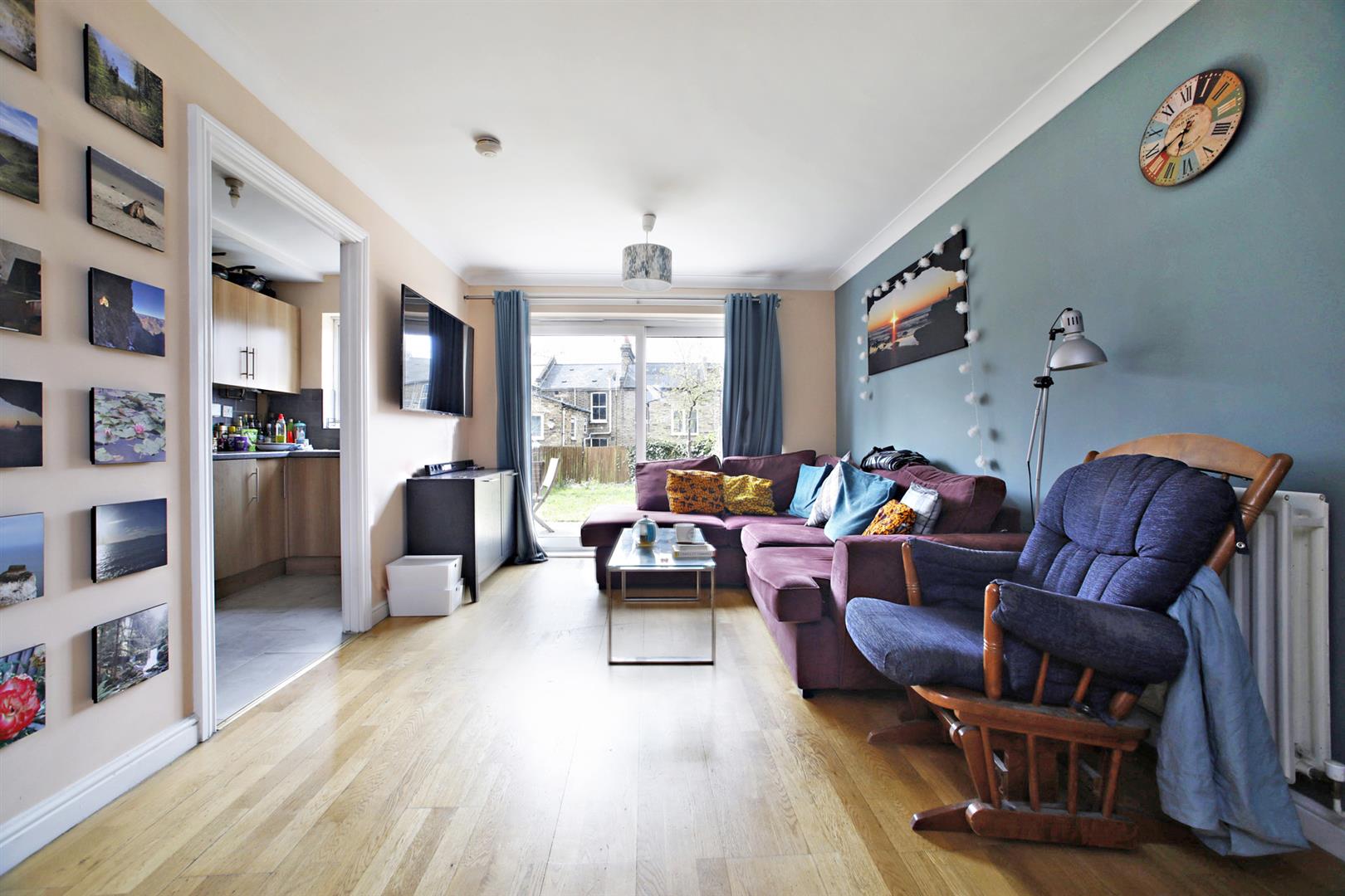 Flat Joseph Hardcastle Close in Greater London