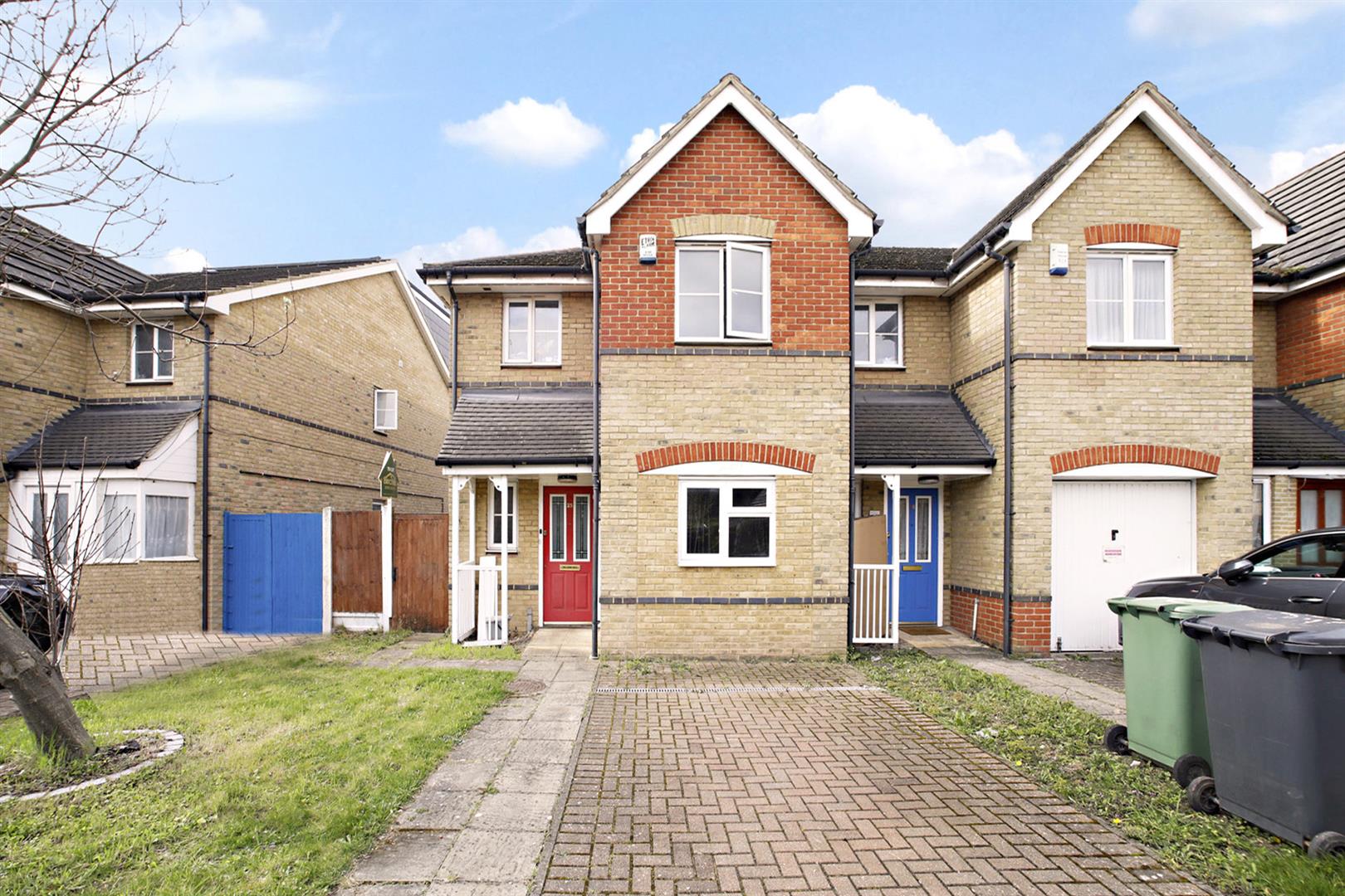 Flat Joseph Hardcastle Close in Greater London