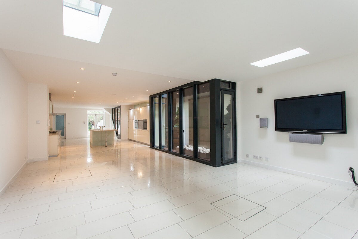 House Holland Park Avenue in Greater London