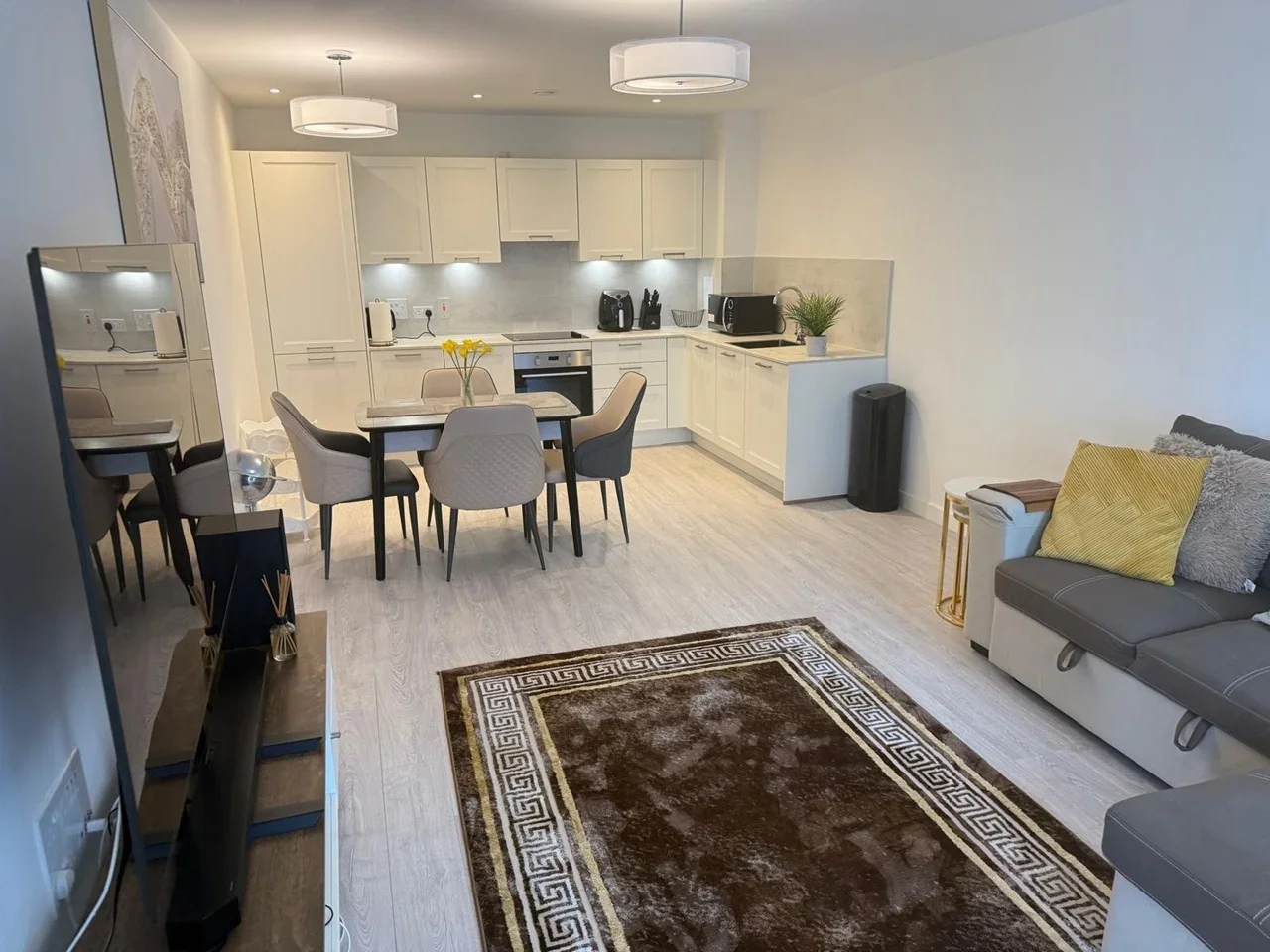 Flat Harrow View in Greater London