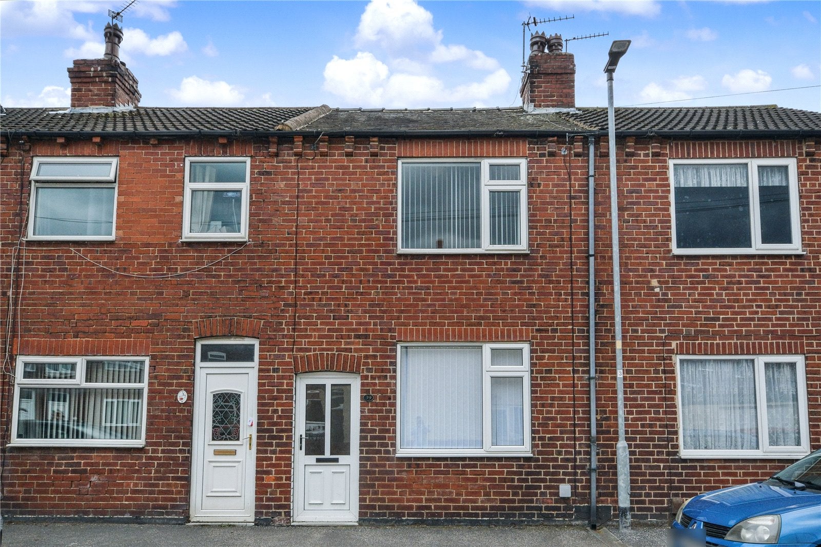 House Goosehill Road in Wakefield
