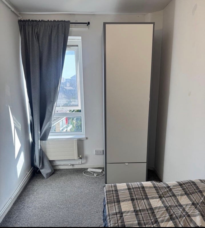 Room Kildare Walk in Greater London