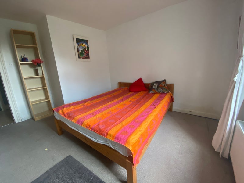 Room Cecile Park in Greater London
