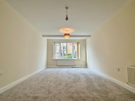 Flat Haverhill Grove in Wombwell