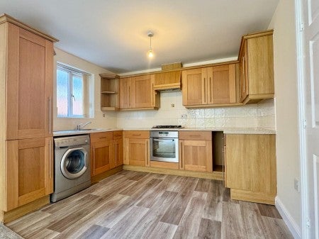 Flat Haverhill Grove in Wombwell