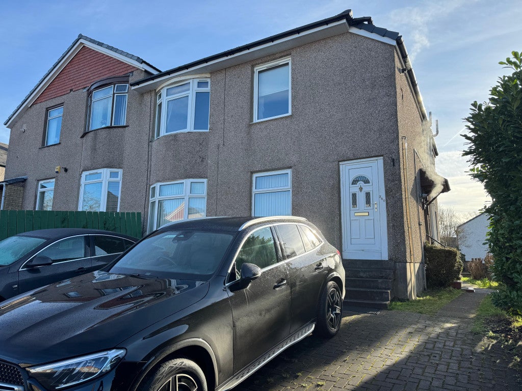 Flat Kingsacre Road in Glasgow