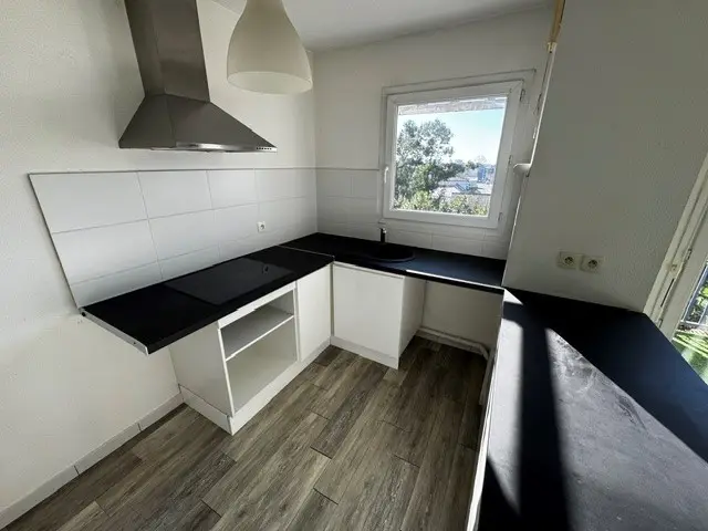 Flat Rue Anatole France in Cenon