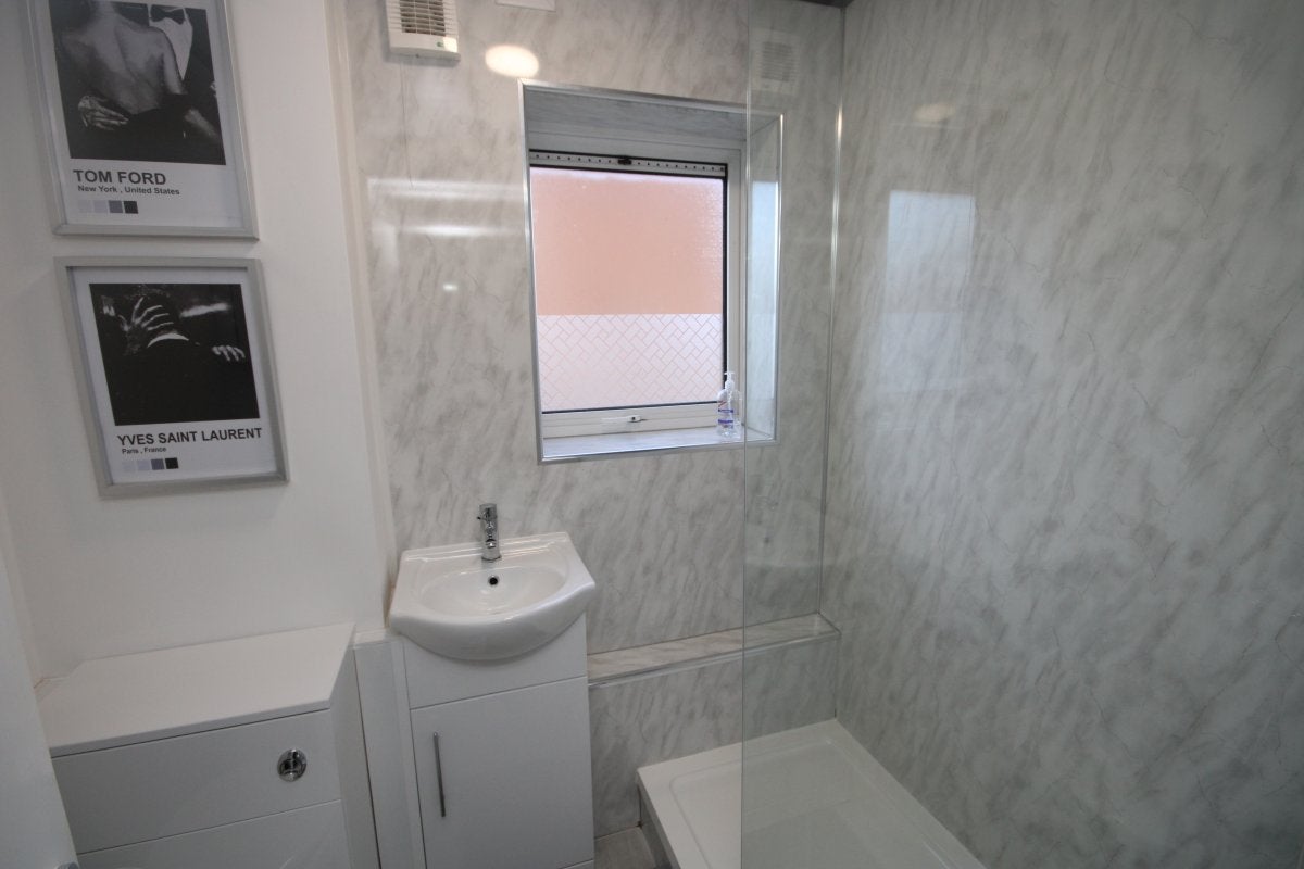Flat Thirlmere Road in Chester